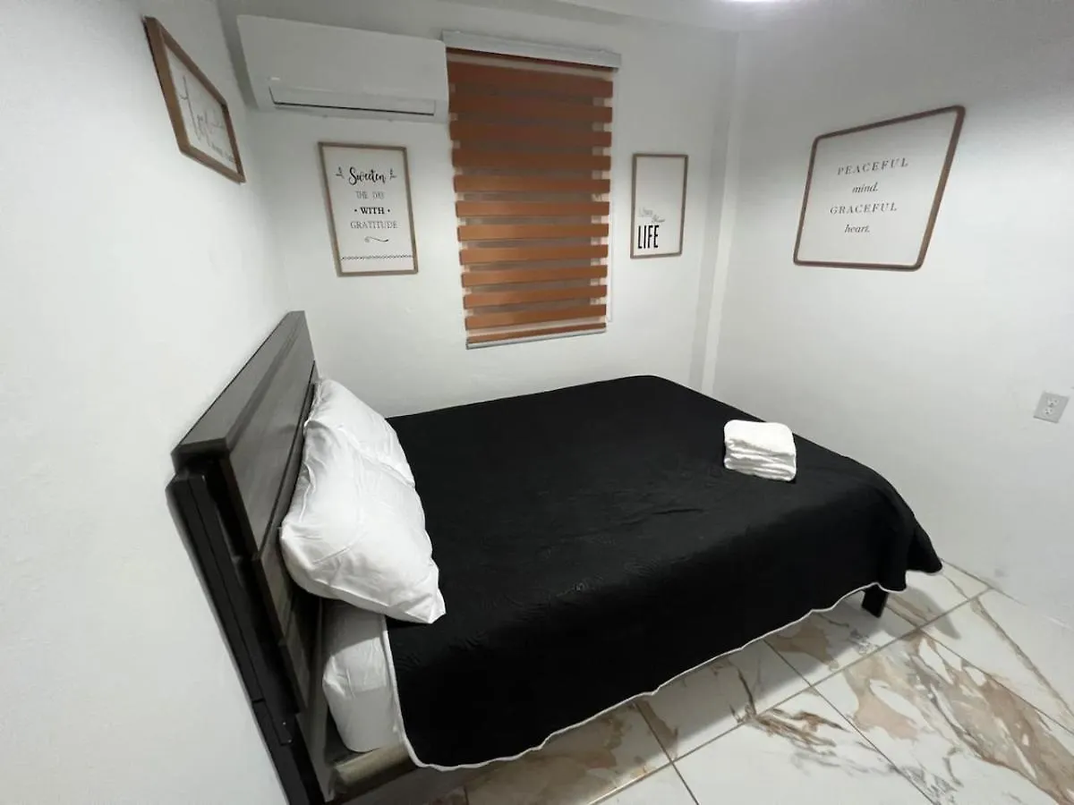 Vss Minimalista In Arecibo - Sleek And Serene Stay Near Beaches Portoriko